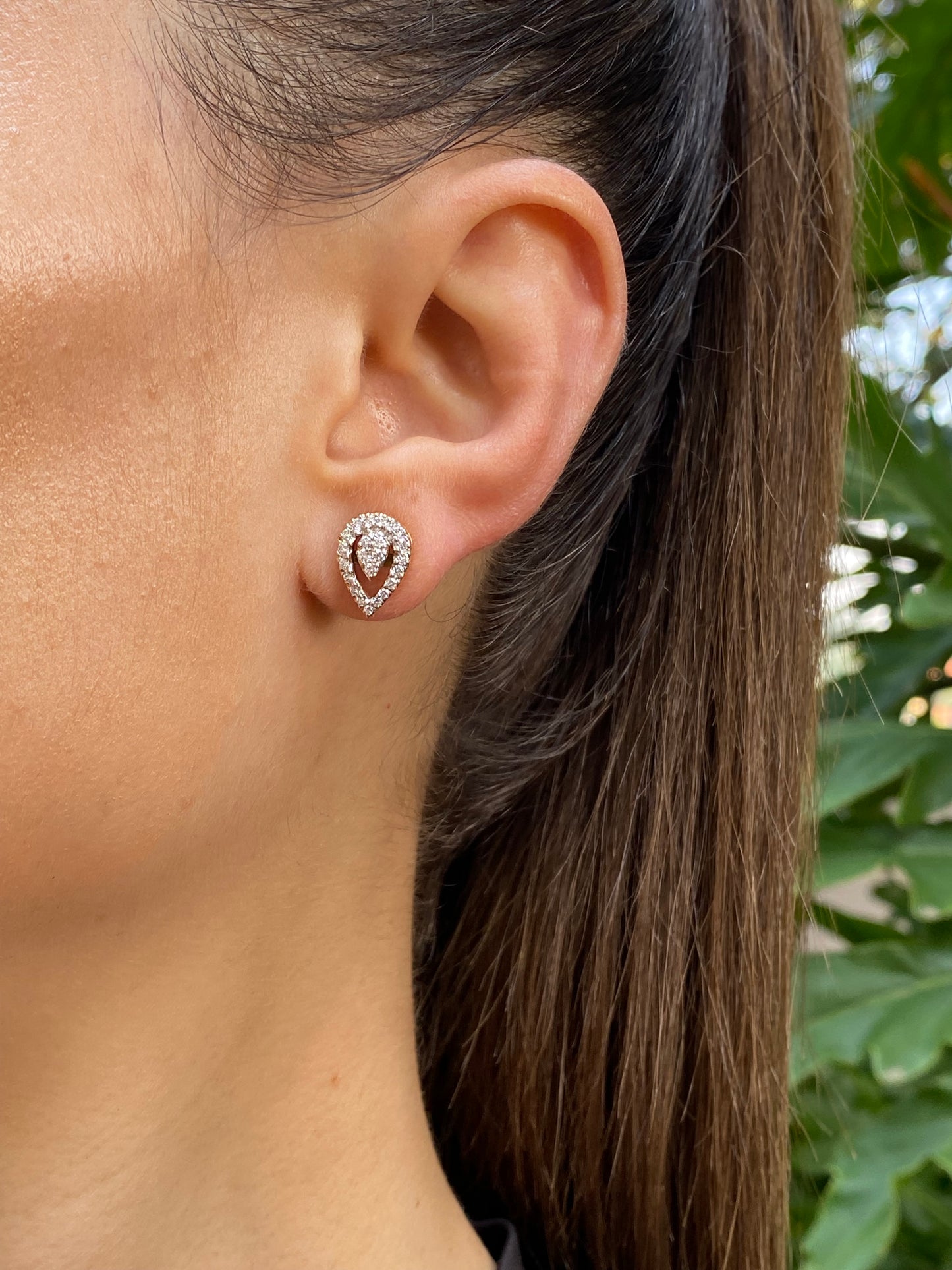18K gold diamond earrings.