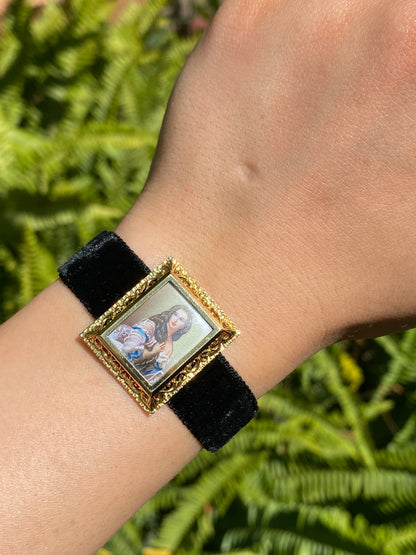 18K gold handpainted miniature necklace or bracelet of Varvara Rimskaya-Korsakova, circa 1980's.