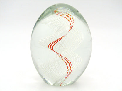Murano Egg-shaped Art Glass paperweight, Circa 1970.