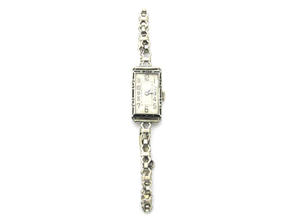 18K gold Art Deco wristwatch, America, circa 1920.
