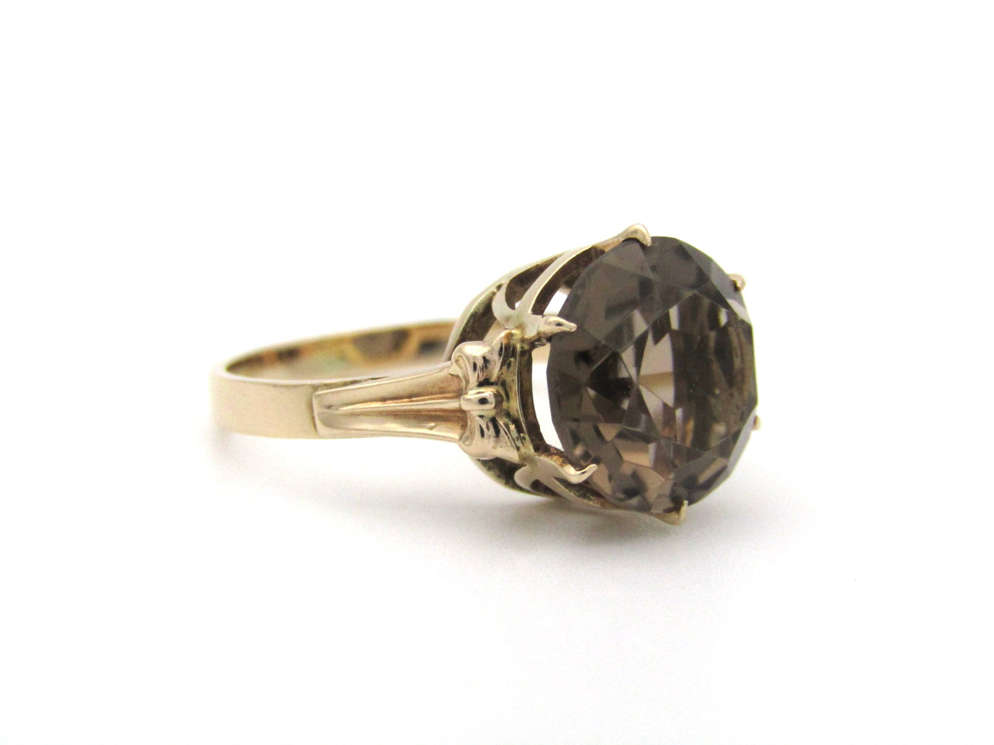 9K gold smoky quartz ring, circa 1970's.