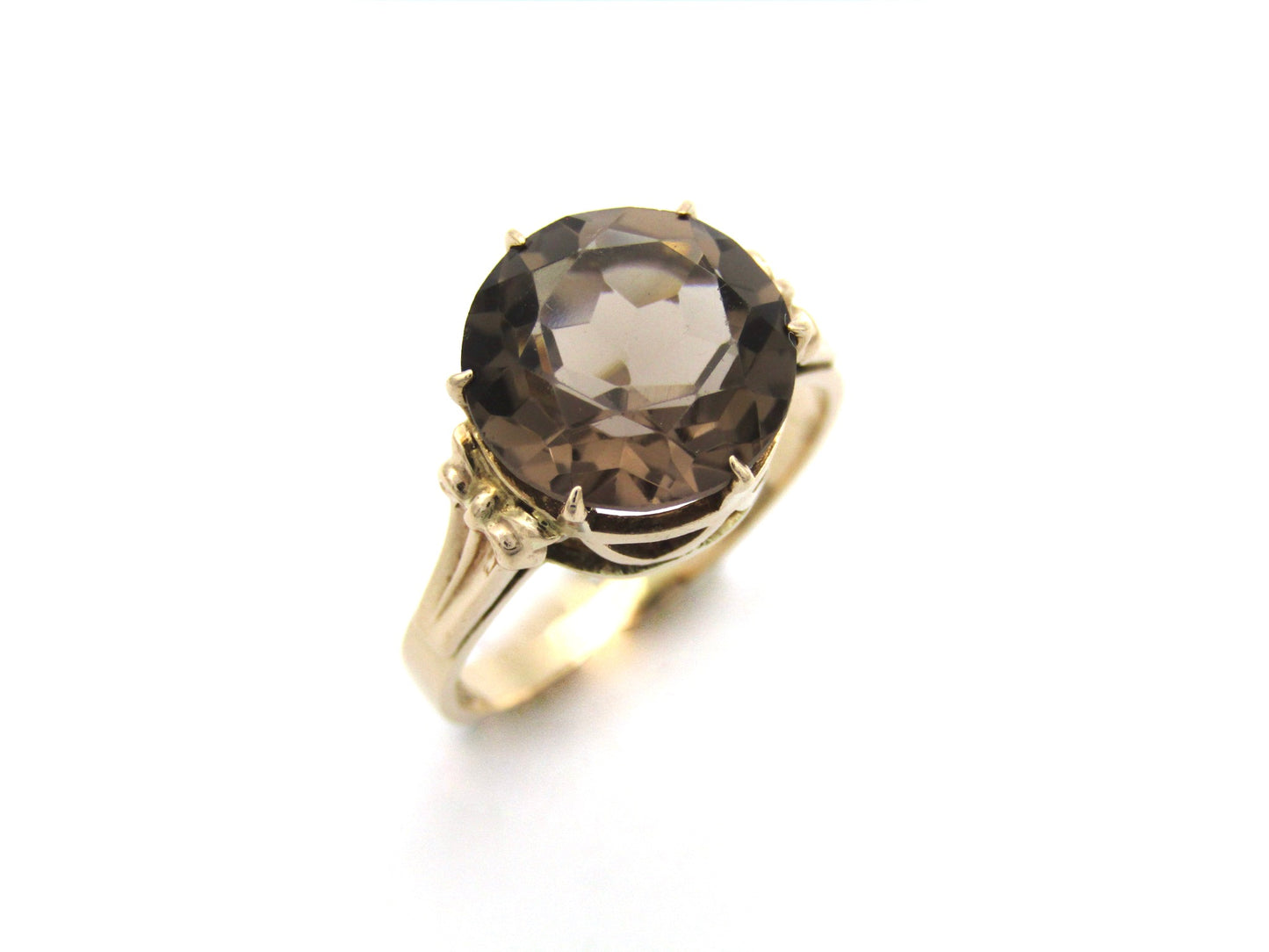 9K gold smoky quartz ring, circa 1970's.