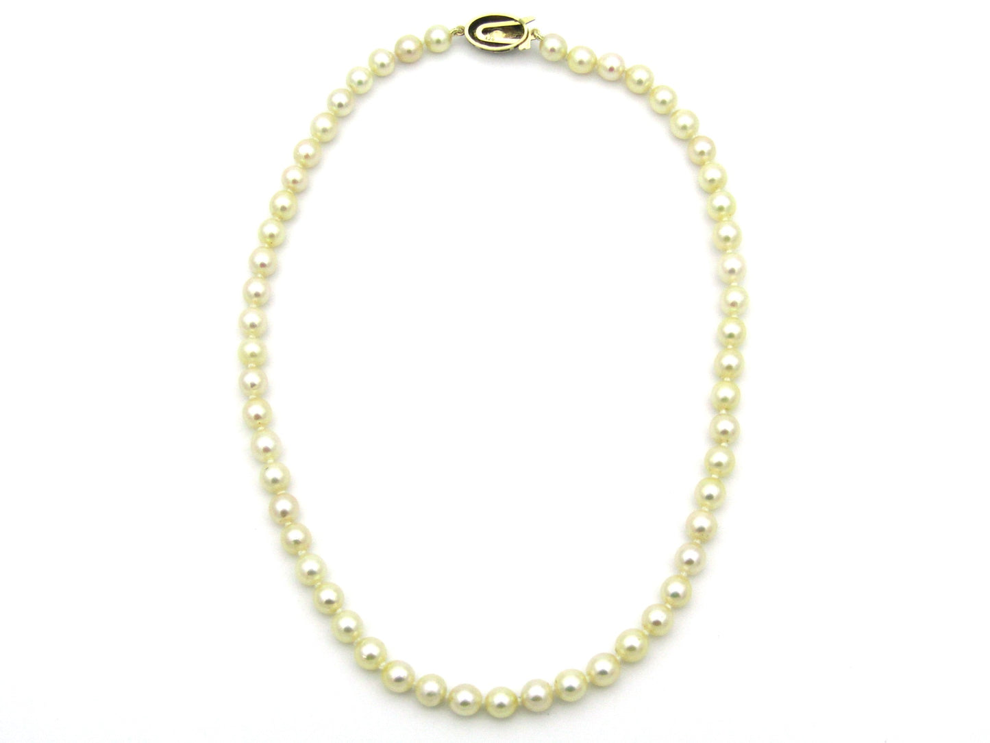 Akoya cultured pearl choker with 9K gold clasp, circa 1950's.