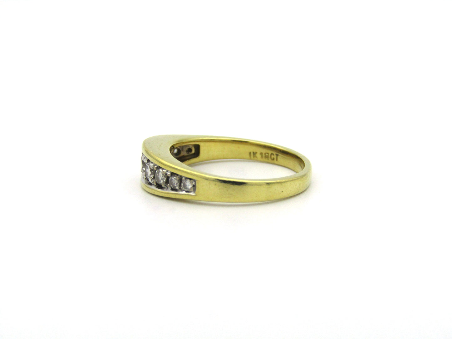 18K gold Vintage diamond ring, circa 1970's.