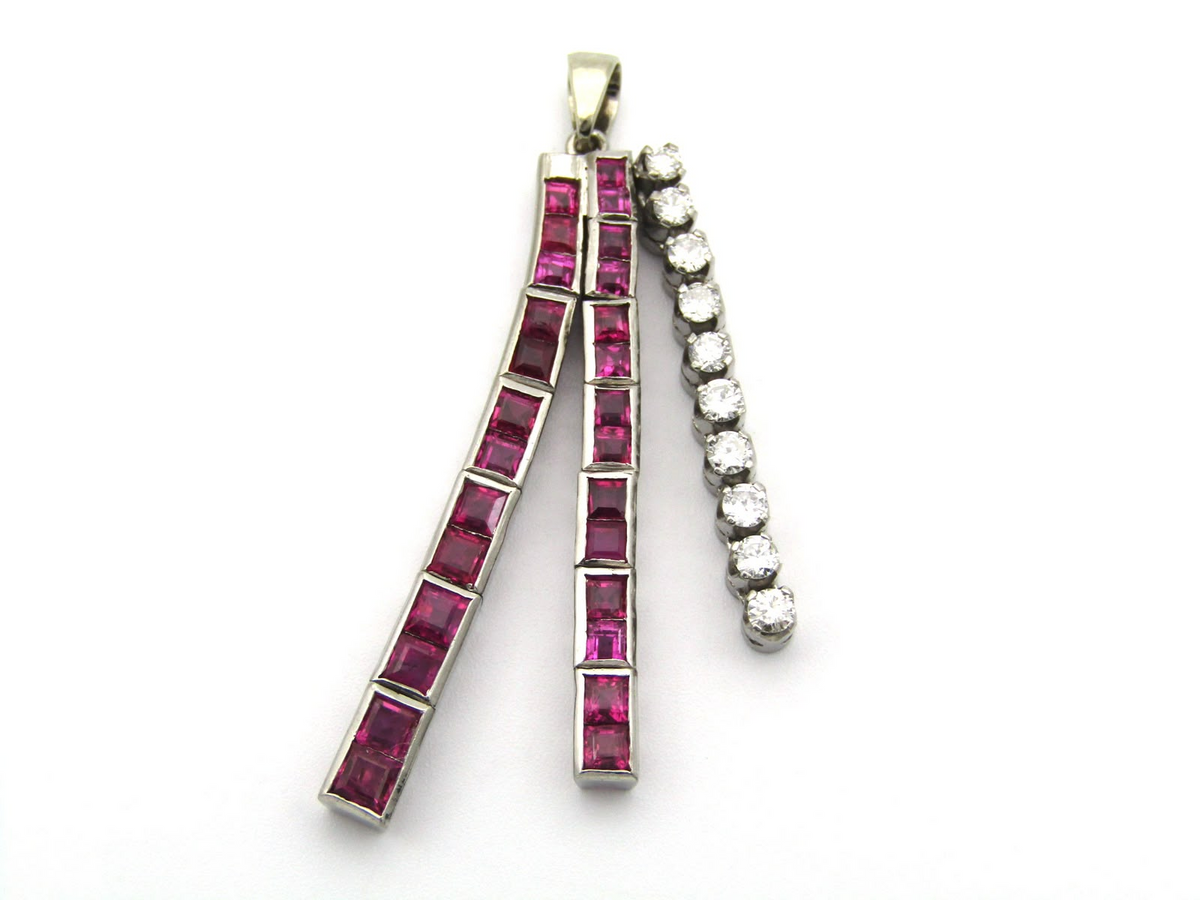 18K gold Art Deco Burmese ruby and diamond articulate pendant, circa 1920's.