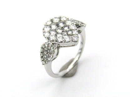 18K gold diamond cluster ring.