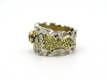 18kt gold diamond ring.