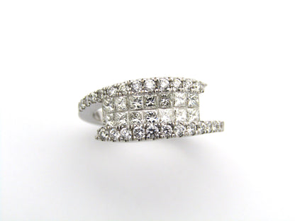 18K gold diamond ring.