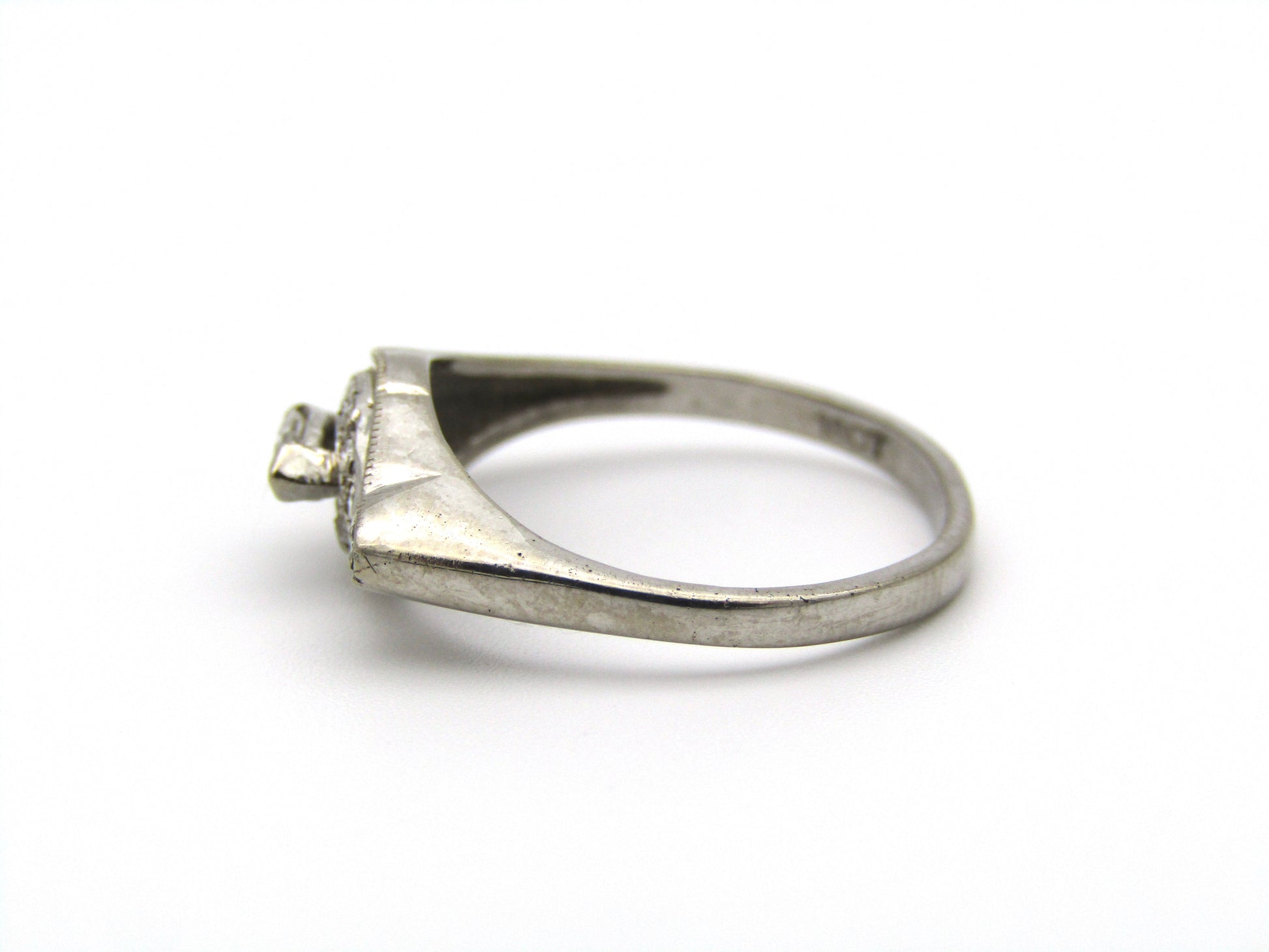 18kt gold diamond ring.