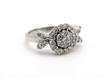 18kt gold diamond ring.