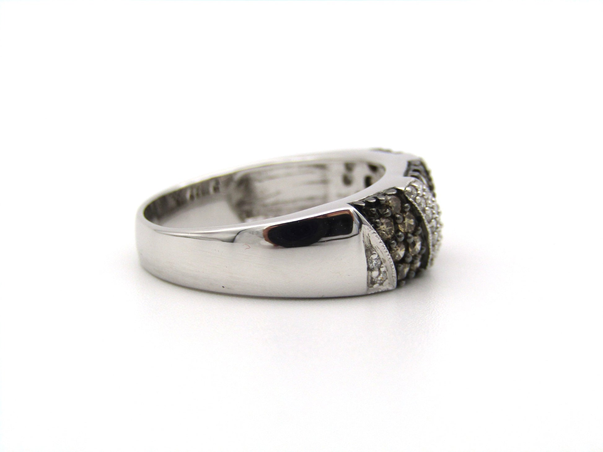 18K gold brown and colourless diamond ring.